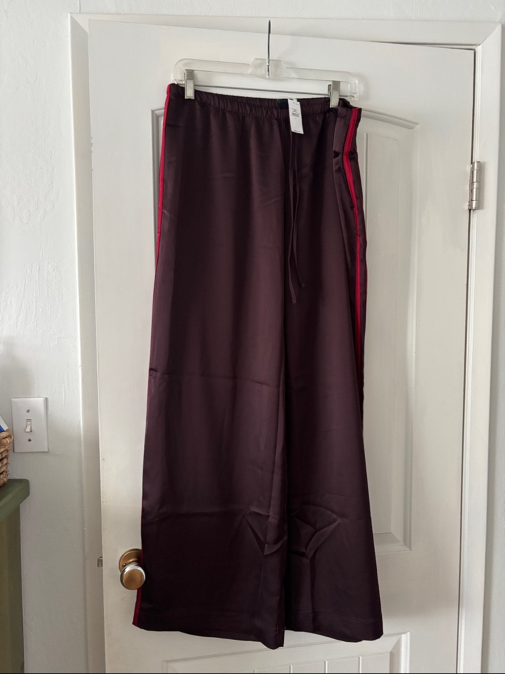Gap satin track pants, size large, NWT